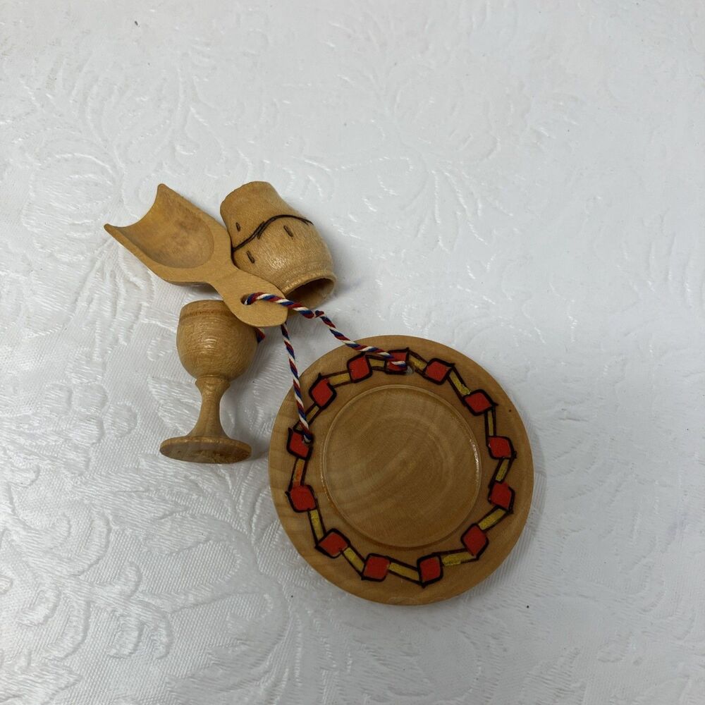 Dollhouse Miniature Wood Kitchen Accessory Kitchenware Chatelaine Dishes 1:12